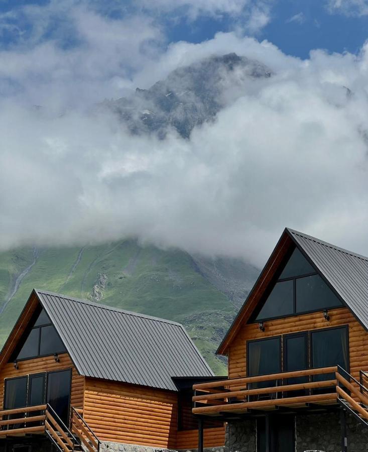 Kazbegi Inn Cottages Eksteriør billede
