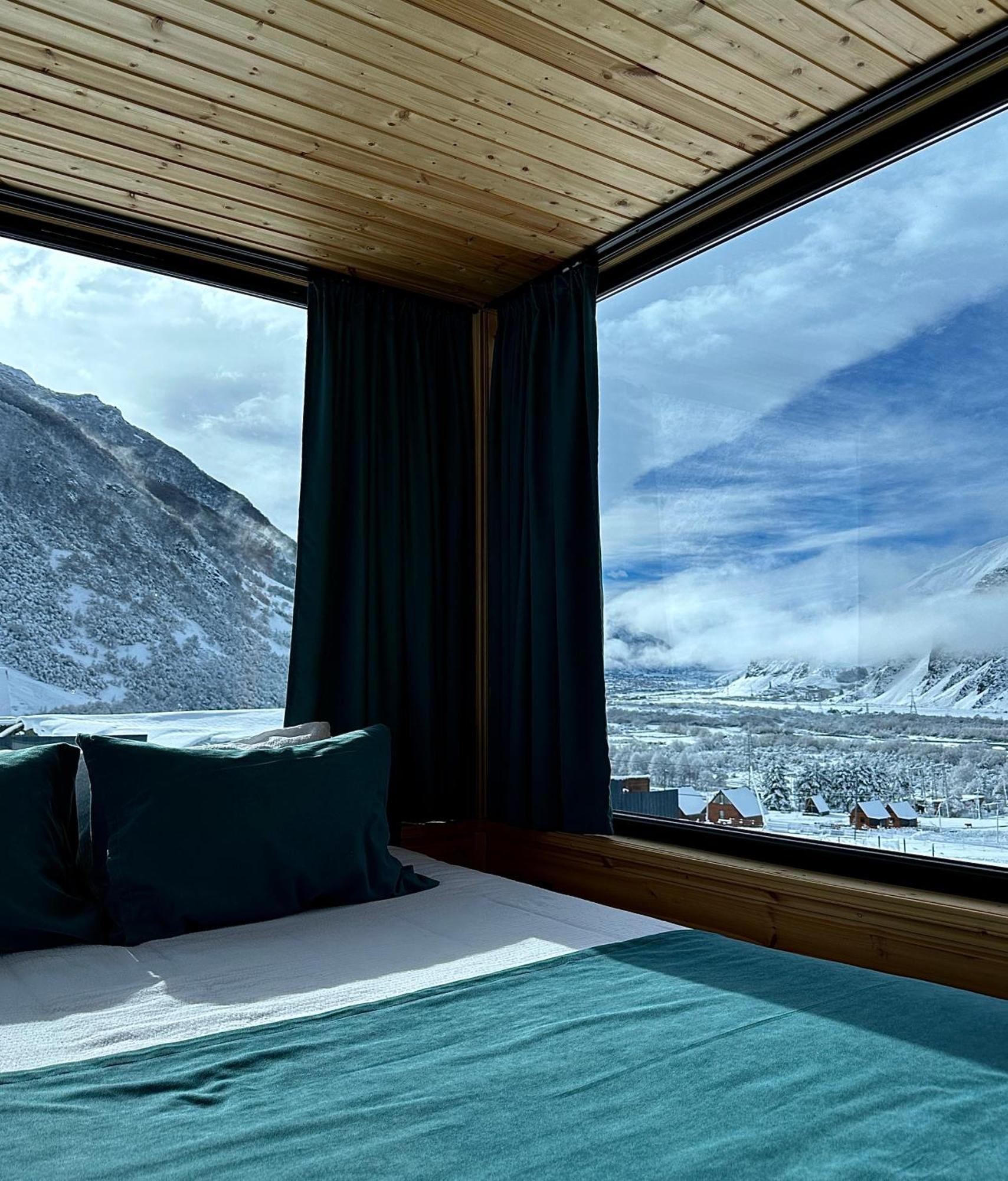 Kazbegi Inn Cottages Eksteriør billede