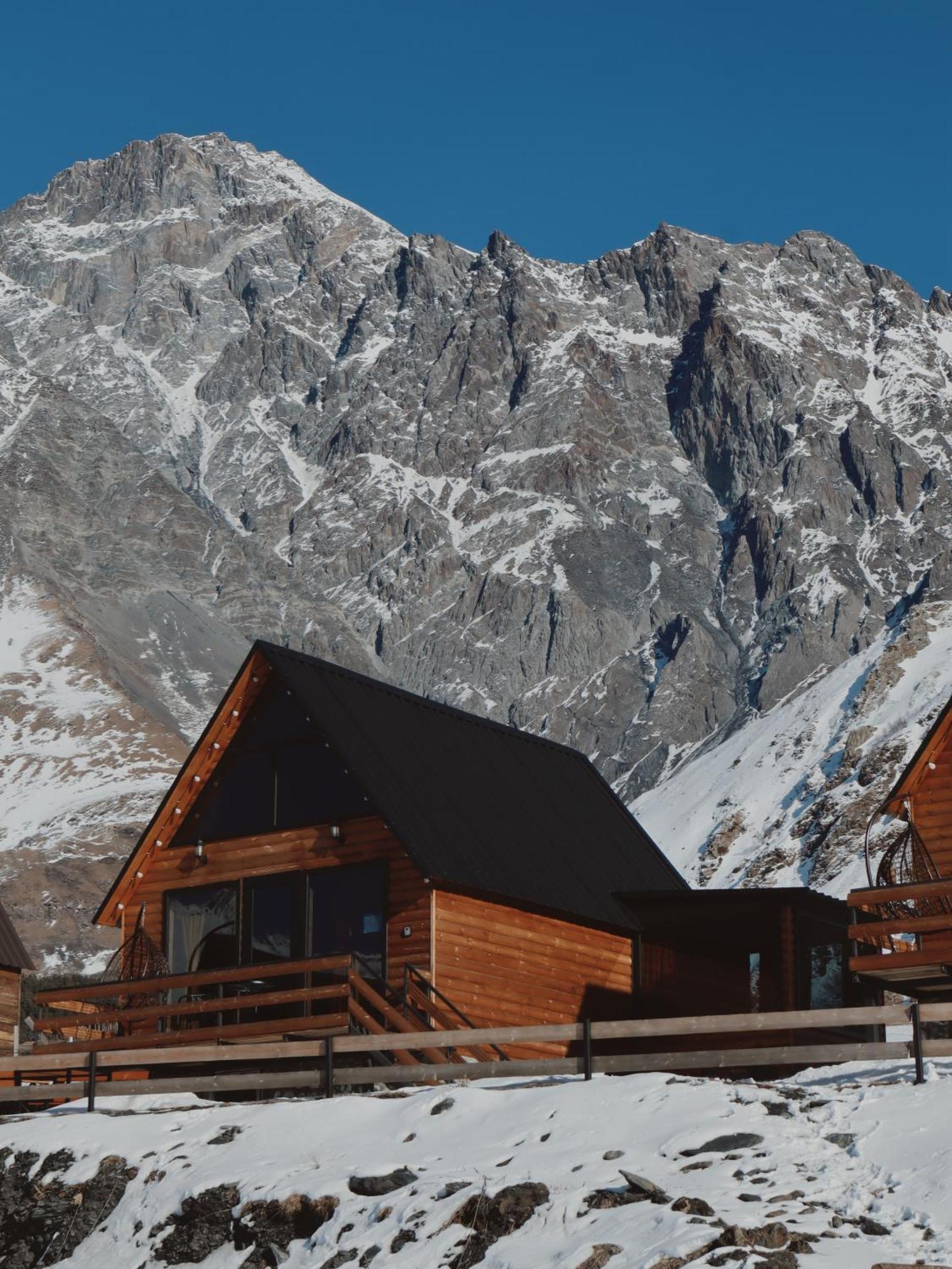 Kazbegi Inn Cottages Eksteriør billede